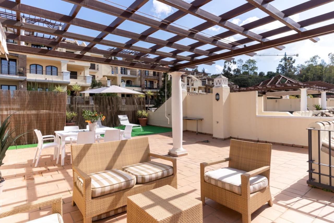 Los Arqueros Golf Apartments Benahavís Екстериор снимка