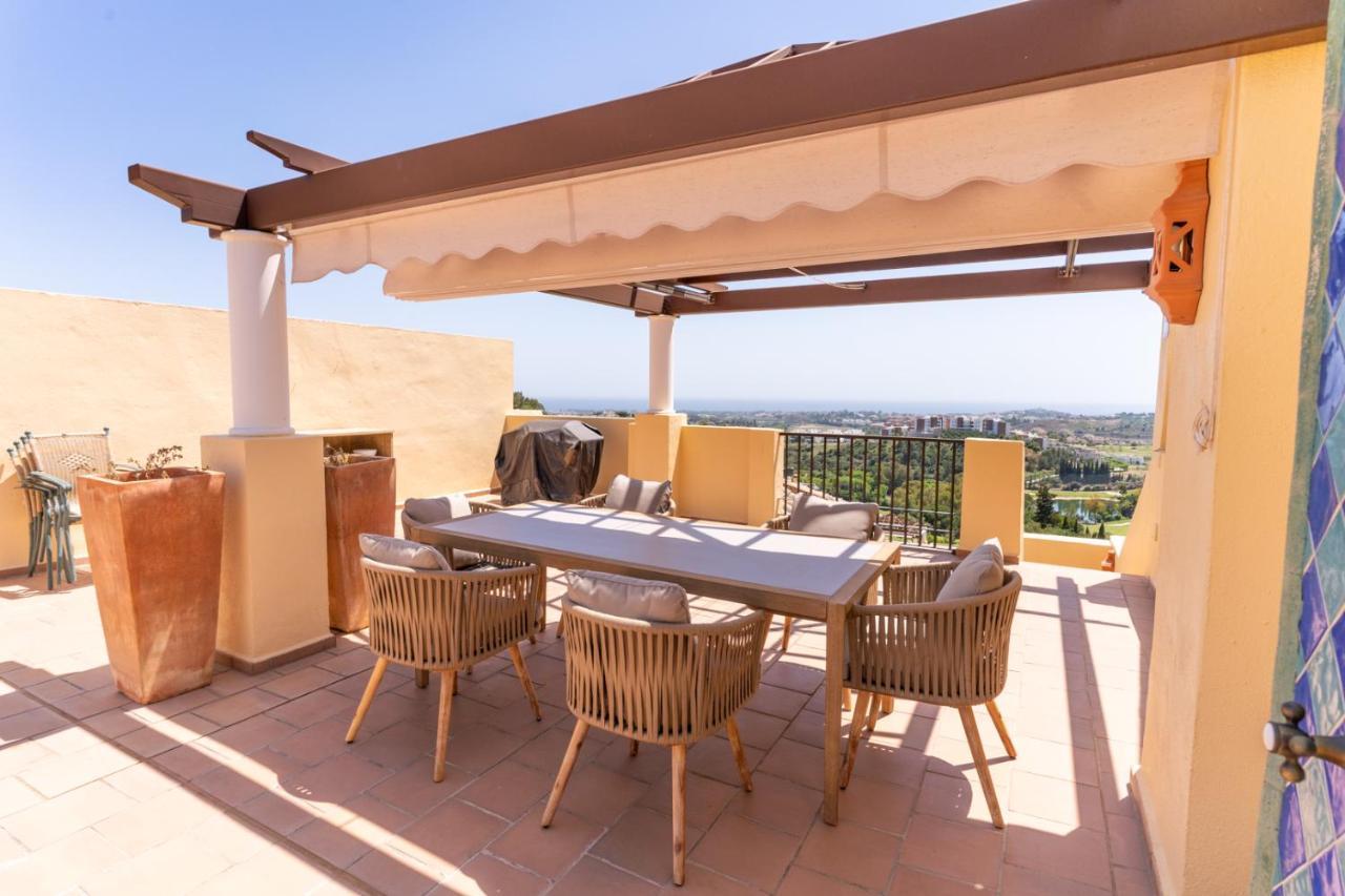 Los Arqueros Golf Apartments Benahavís Екстериор снимка
