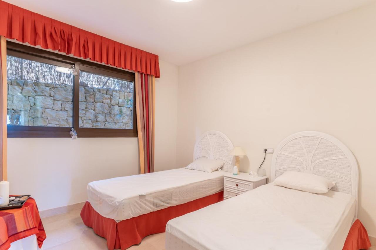 Los Arqueros Golf Apartments Benahavís Екстериор снимка