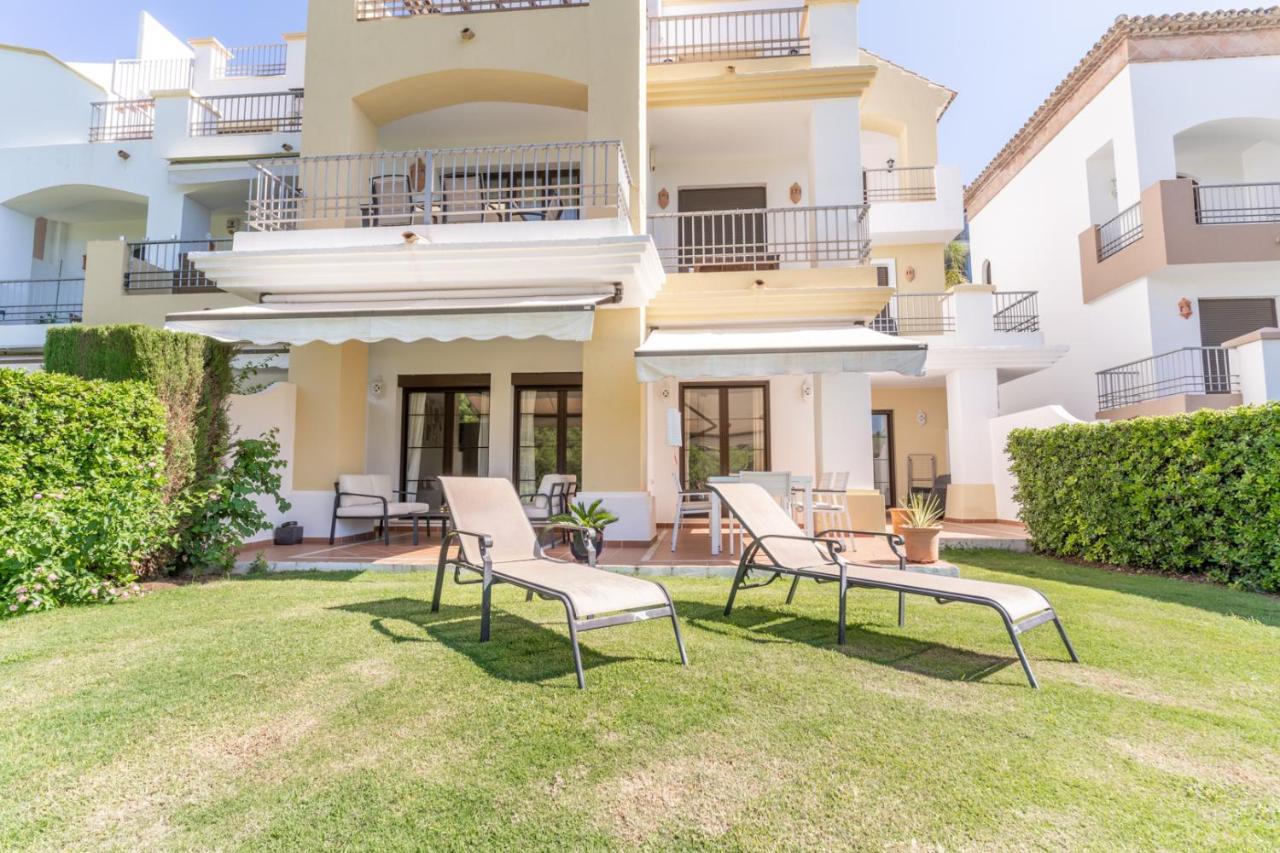 Los Arqueros Golf Apartments Benahavís Екстериор снимка