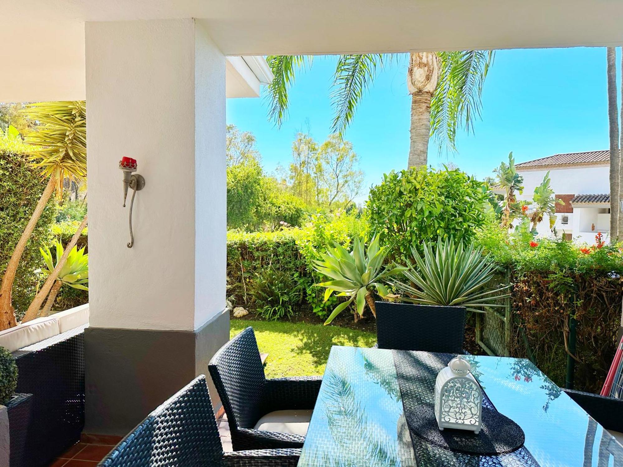Los Arqueros Golf Apartments Benahavís Екстериор снимка
