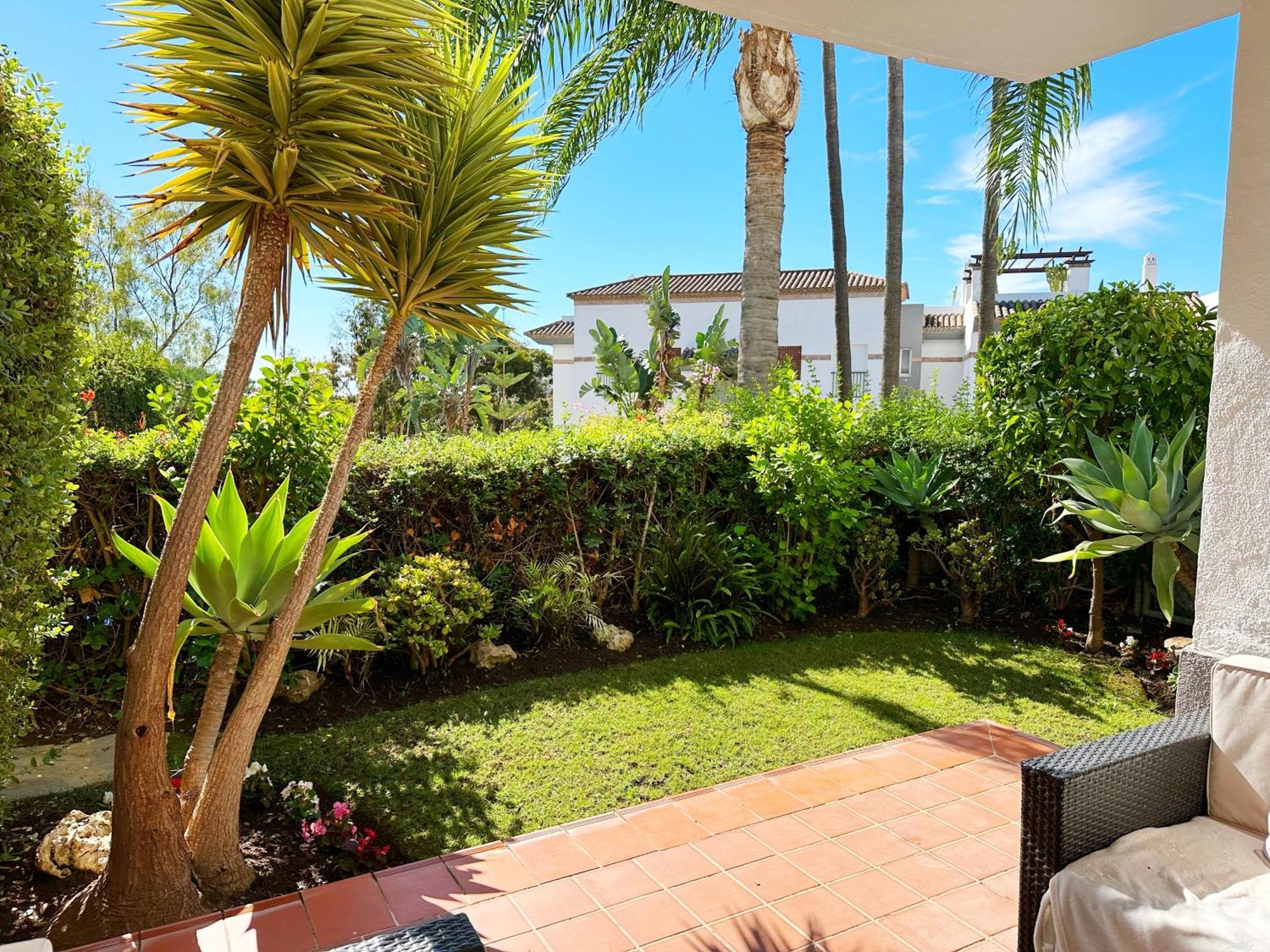 Los Arqueros Golf Apartments Benahavís Екстериор снимка