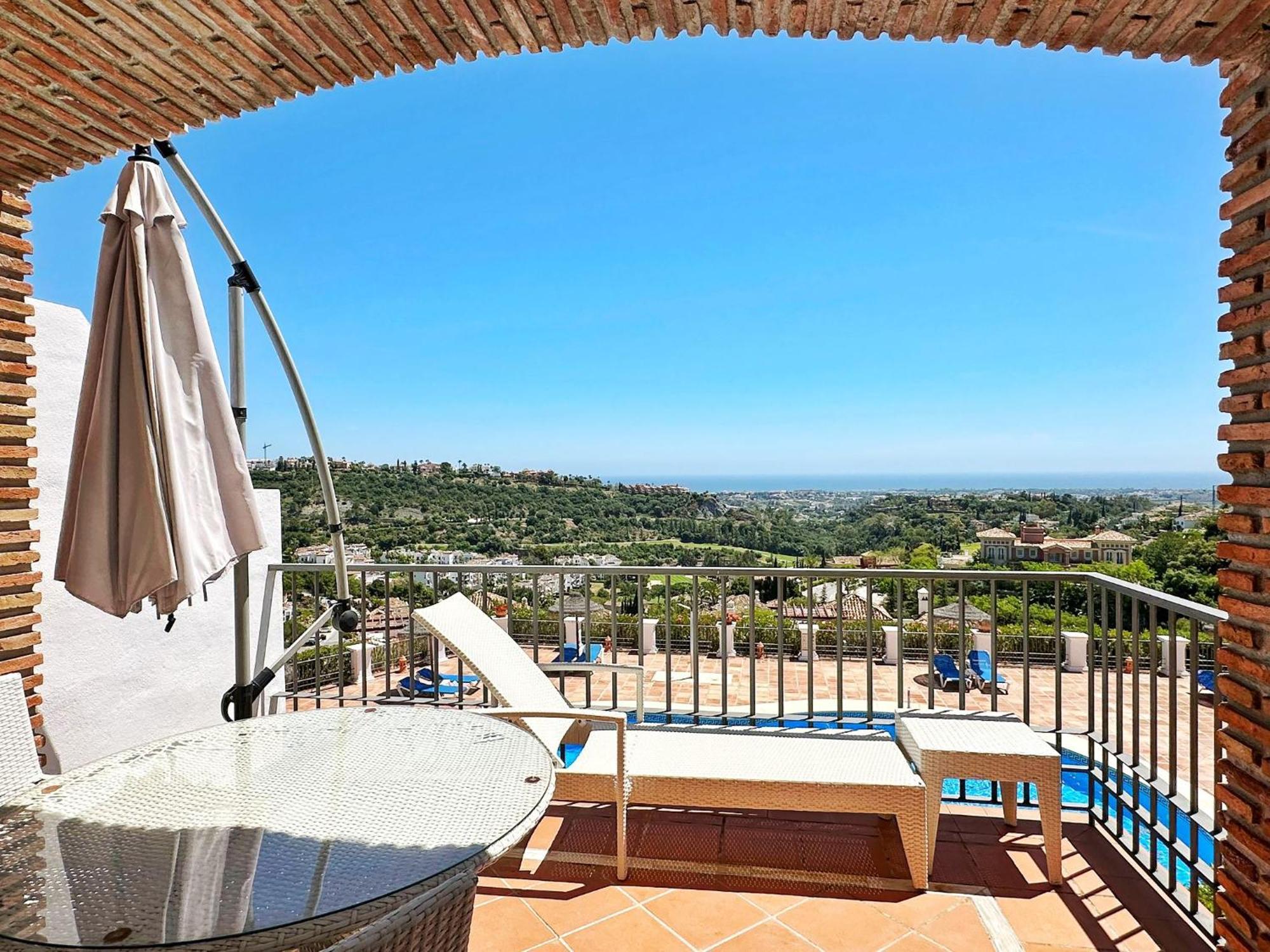 Los Arqueros Golf Apartments Benahavís Екстериор снимка